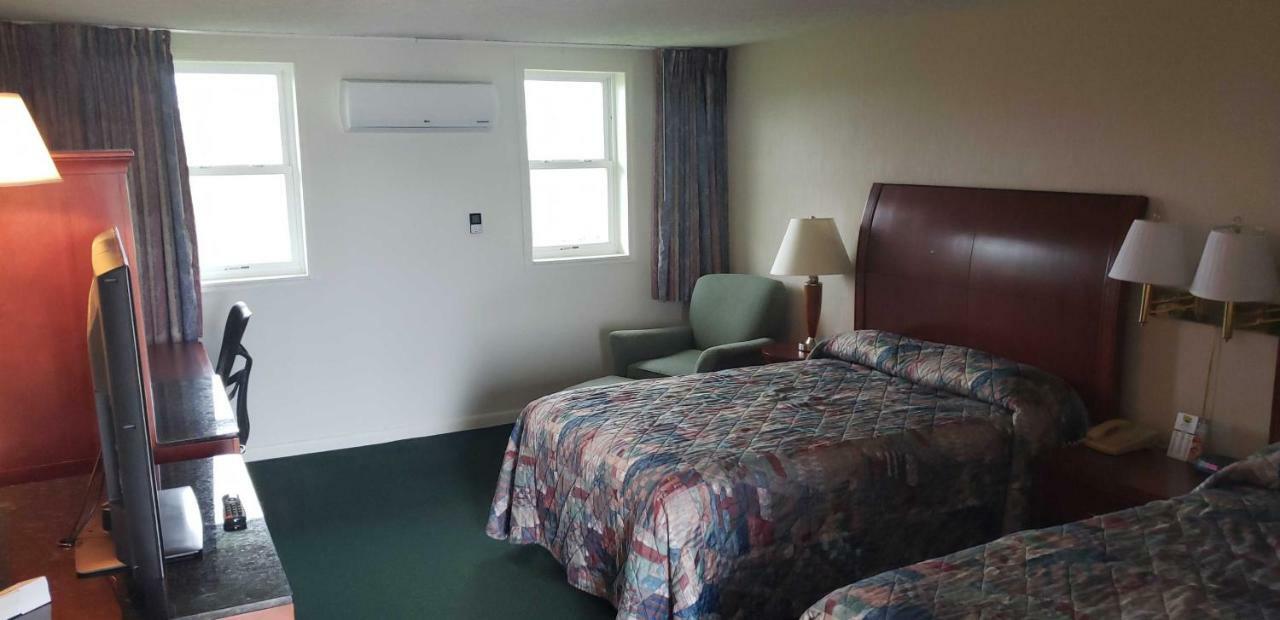 Huntingdon Motor Inn Buitenkant foto